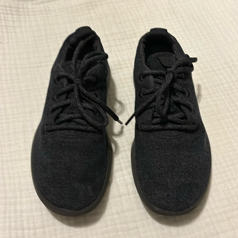 Black allbirds,comfortable shoes
